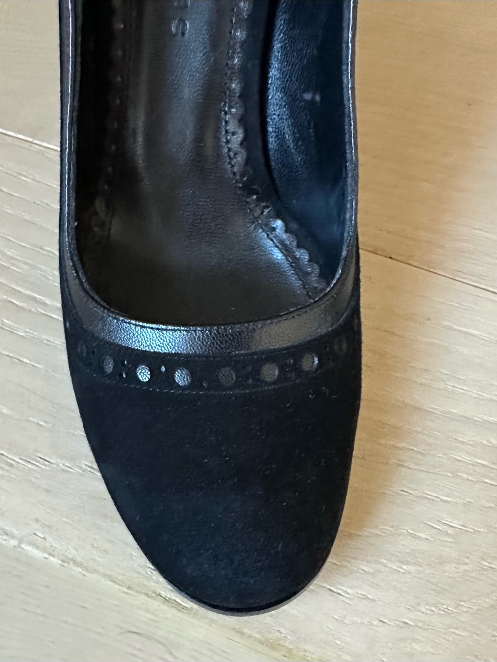 Marc Jacobs Black Suede Heels - Picture 3 of 12